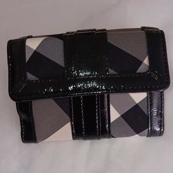 Burberry wallet authentic EUC - Picture 2 of 6